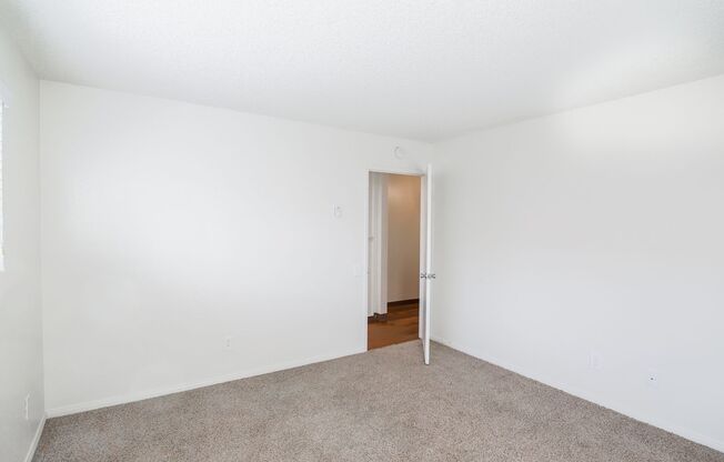 1 bed, 1 bath, 560 sqft, $2,095, Unit 08-74