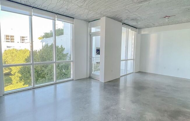 Studio, 1 bath, 796 sqft, $2,550, Unit Unit 411