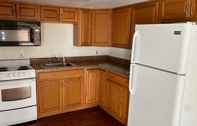 1 bed, 1 bath, $1,395, Unit # #A