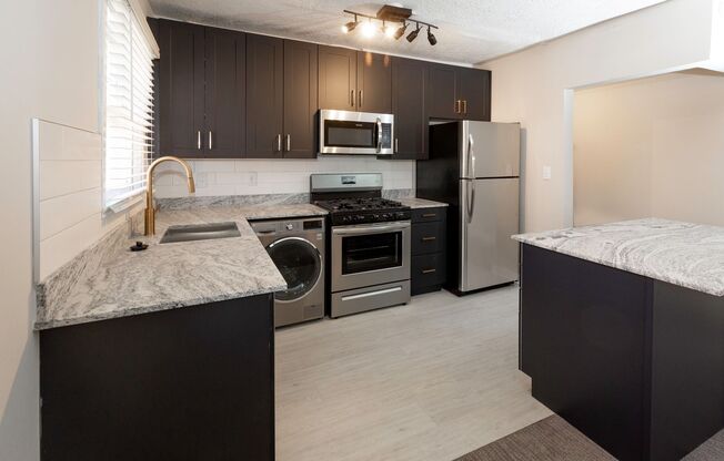 1 bed, 1 bath, 680 sqft, $1,095, Unit 003