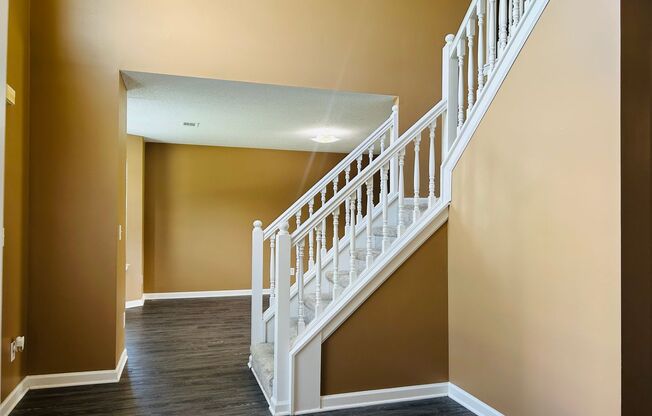 Welcome home to this stunning 5 bedroom 3 full bathroom home located in College Park! Must see!