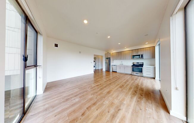 2 beds, 2 baths, 980 sqft, $2,845, Unit 202