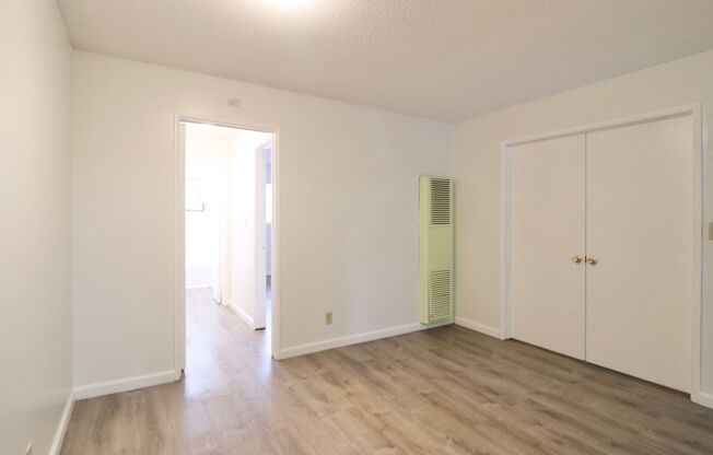 2 beds, 1 bath, 798 sqft, $2,395, Unit 241 Chester Way 03
