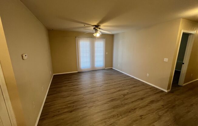 2 beds, 2 baths, $895