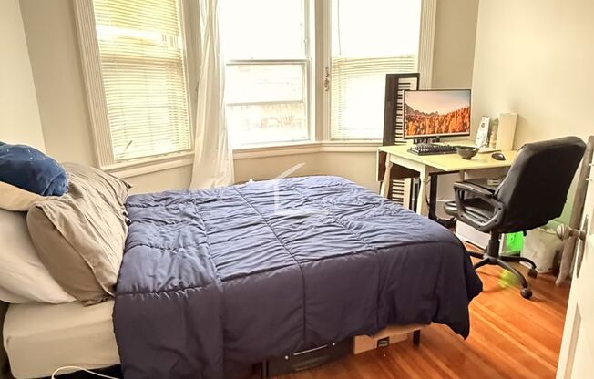 Brighton 3-bed/1-bath; Great Location on the B Line!