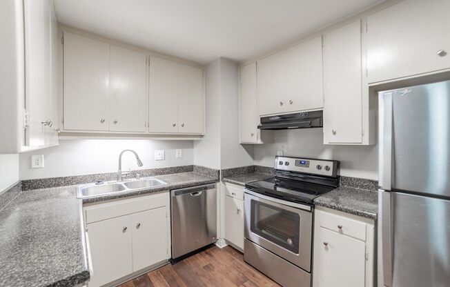 1 bed, 1 bath, 675 sqft, $1,995