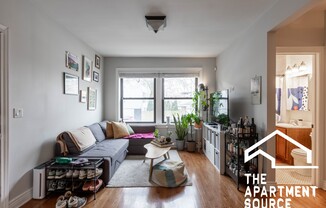3435 N LAKEWOOD