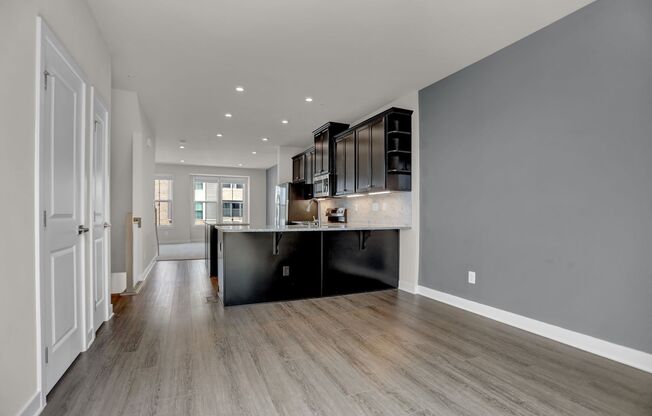 Luxury 4-Story Townhome with Rooftop Terrace!