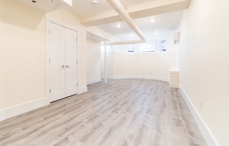 Studio, 1 bath, 518 sqft, $2,500, Unit 32