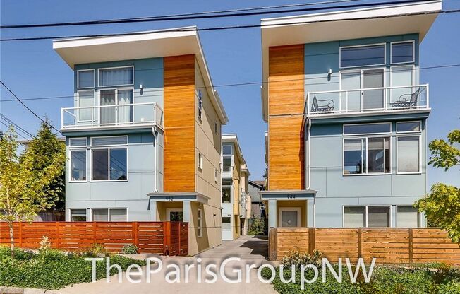 Modern & Luxurious 2015 Greenwood 3BR * Roof Deck! * Open Flr Plan