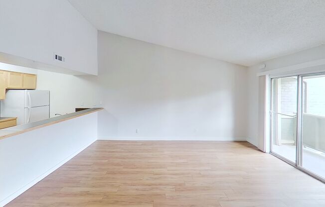 Studio, 1 bath, 575 sqft, $1,030, Unit OCR-227