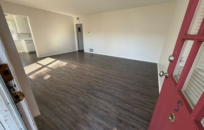 Spacious 1 Bedroom/1 Bathroom Apartment - $500 Off Move In + Reimbursed Application Fee