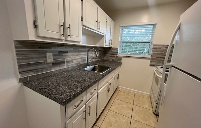 523 S K St Lake Worth, FL 33460
