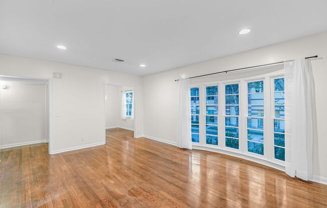 220-222 S Rexford Dr