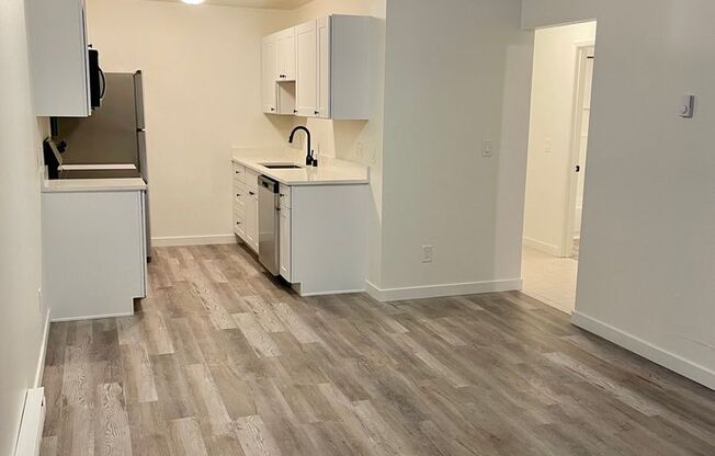 1 bed, 1 bath, 625 sqft, $1,795, Unit 24