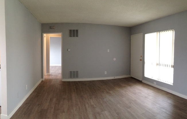 3 beds, 2 baths, 1,100 sqft, $3,195, Unit 07