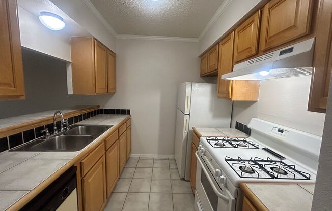 1 bed, 1 bath, 750 sqft, $1,145, Unit ABB-1-305