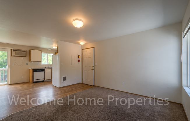 2 beds, 1 bath, $1,195