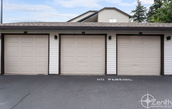 2 beds, 2 baths, $2,195, Unit # Z 276