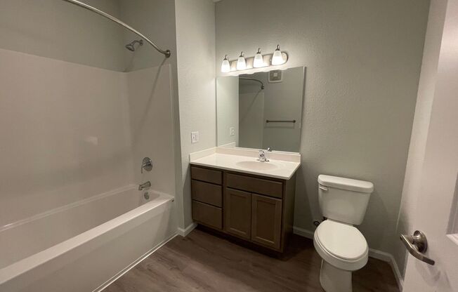 2 beds, 2 baths, 891 sqft, $1,150, Unit 1140-111