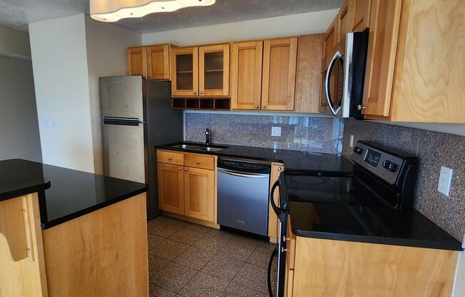 2 beds, 2 baths, $1,499