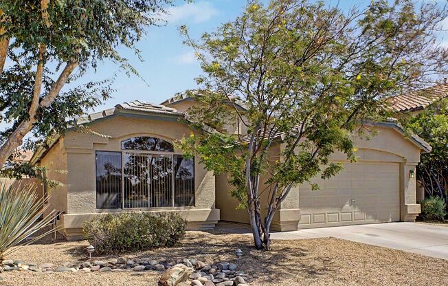 4649 E Augusta Ave, 3 Bedroom, 2 Bath, 2 Car Garage