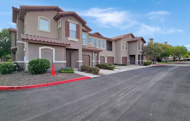 Litchfield Park condo with pool & gym! 2 car garage!