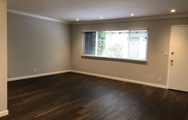 2 beds, 1.5 baths, 1,000 sqft, $3,750, Unit 30