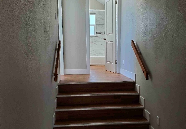 1240 ELMIRA ST