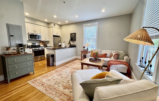 405 S HUNTINGTON AVE