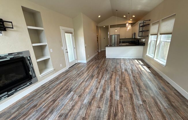 Stunning Like-New NE Home on Quiet Cul-de-Sac with Covered Patio, 3 Bedroom Home with Bonus Room