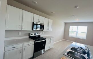 3 beds, 2 baths, 2,100 sqft, $2,000, Unit 1