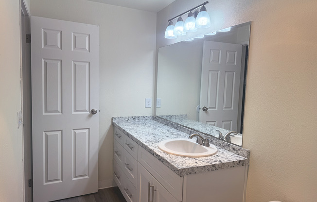 3 beds, 2 baths, 1,126 sqft, $2,450, Unit E101