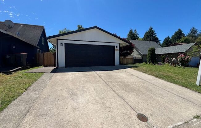 3 Bedroom 2 Bath Lafayette OR 97127
