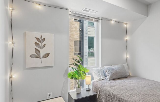 1 bed, 1 bath, 605 sqft, $1,525, Unit 201