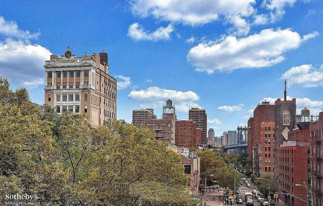 7 ESSEX ST