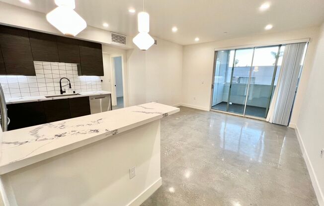 1 bed, 1 bath, 621 sqft, $3,250, Unit 206