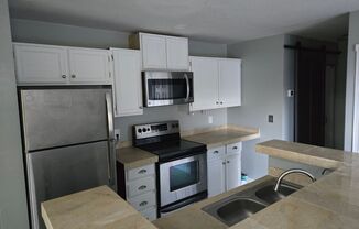 2 beds, 2 baths, $2,350, Unit # 18