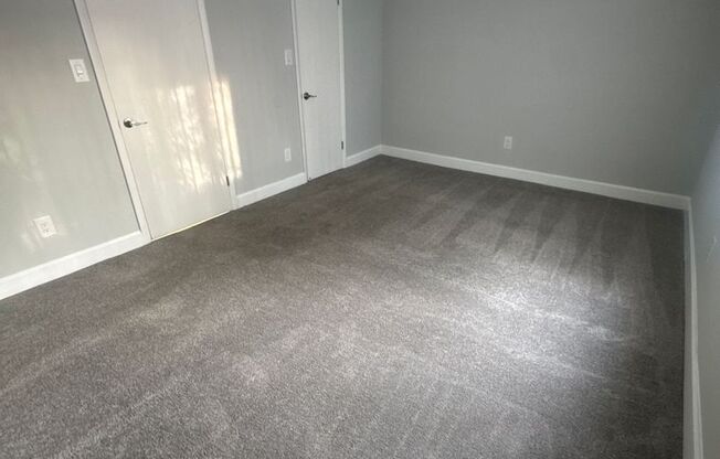 3 beds, 2 baths, 1,300 sqft, $2,550, Unit 3351 #002