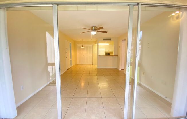 1 bed, 1 bath, $1,200, Unit UNIT 62