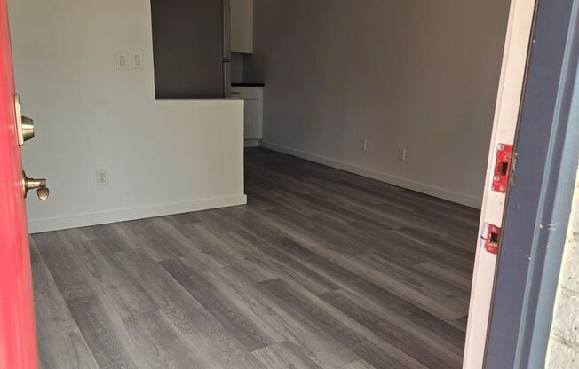 2 beds, 1 bath, $1,450