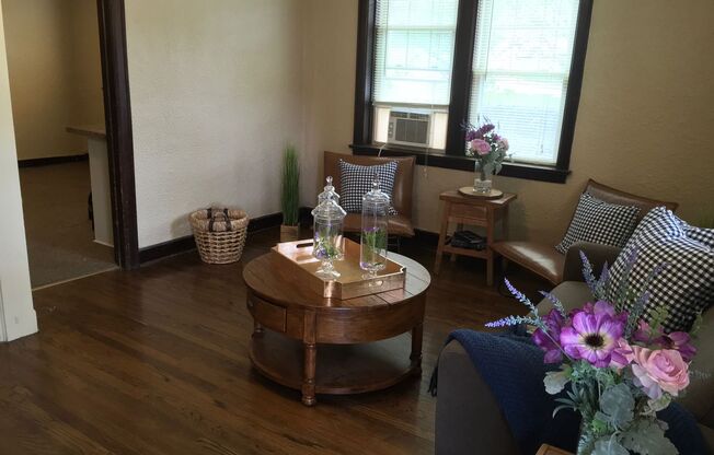 1 bed, 1 bath, 650 sqft, $995, Unit Unit 308 A900