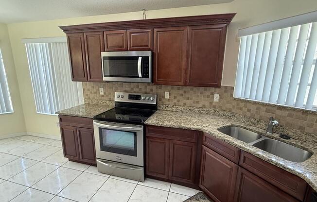 1300 DANIELS COVE DRIVE