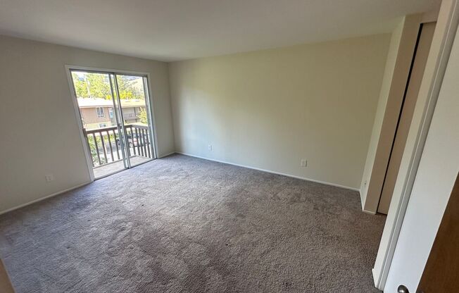 2 beds, 2 baths, $2,995, Unit # 981 R