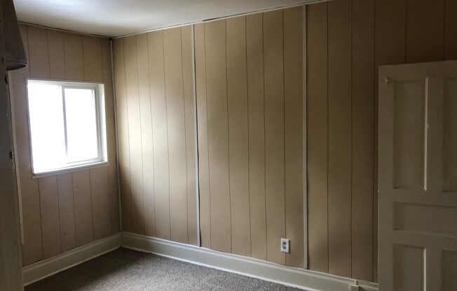 Charming Single-Family Home in Hazelwood – Available July 1st!