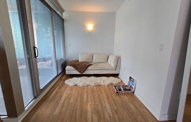 3 beds, 2.5 baths, 2,375 sqft, $4,995, Unit 1B