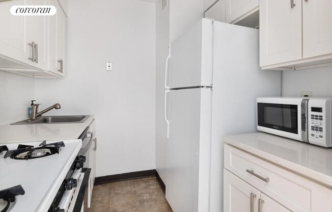 1 bed, 1 bath, $3,650, Unit 11D