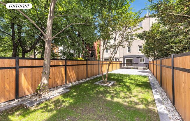 1050 STERLING PL