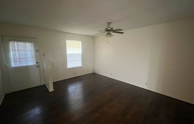 2 beds, 1.5 baths, 1,052 sqft, $1,350, Unit A