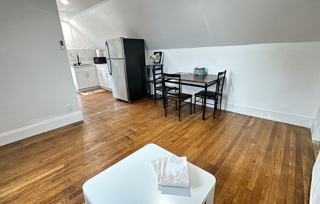 76 FAYWOOD AVE